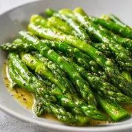 Asparagi al Burro in Padella: Teneri e Croccanti