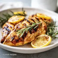 Petto di Pollo alla Griglia con Limone e Rosmarino